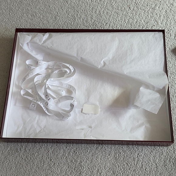 Gucci Red Storage Box - Picture 2 of 2